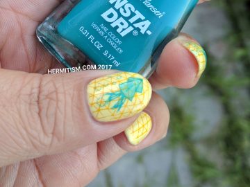 Return to the Yellow Sea - Hermit Werds - 26 Great Nail Art Ideas (Yellow and 1 Bold Color)