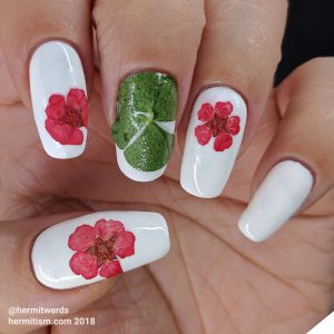 Dried Clover/Flowers - pre-top coat - Hermit Werds - dried clover/flowers before top coat