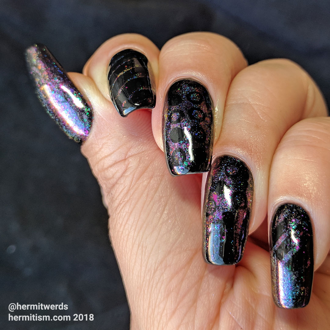 Circles and Lines - Hermit Werds - black gel nails with flakie powder and black stamping in circles and lines