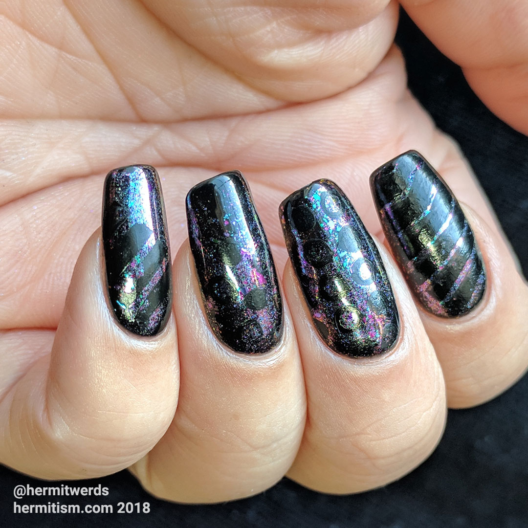 Circles and Lines - Hermit Werds - black gel nails with flakie powder and black stamping in circles and lines