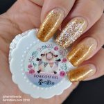 Golden for Office - Hermit Werds - glittery gold baby boomer french tip with a lacy accent nail