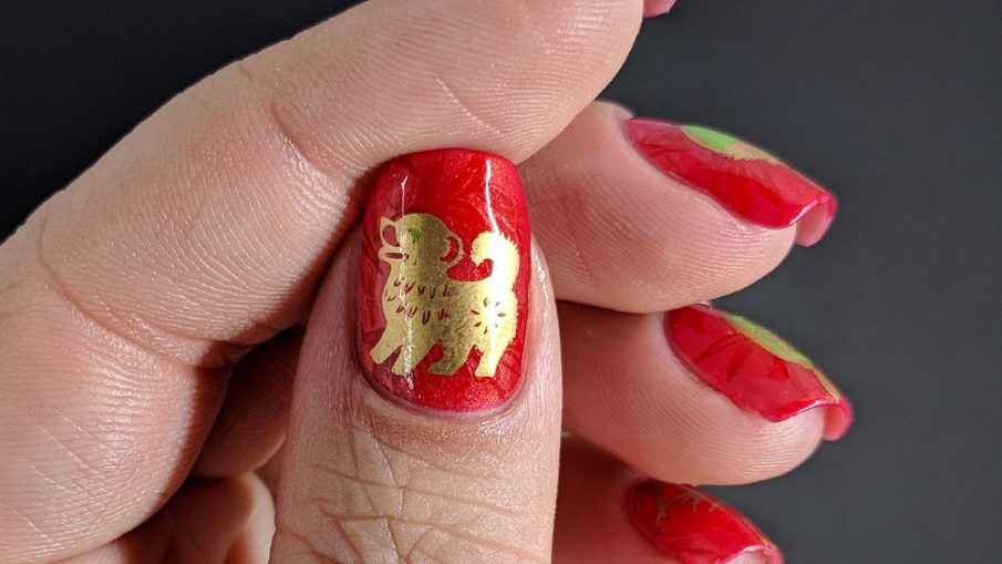 Year of the Dog - Hermit Werds - bold red and gold Chinese New Year nail art for the Year of the Dog with hanging lanterns