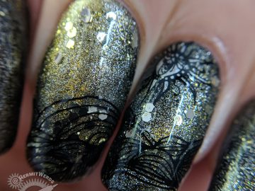 Magnetic Sol - Hermit Werds - nail art featuring a sun-baked landscape on a magnetic khaki background with a golden scatter of glitter "stars"