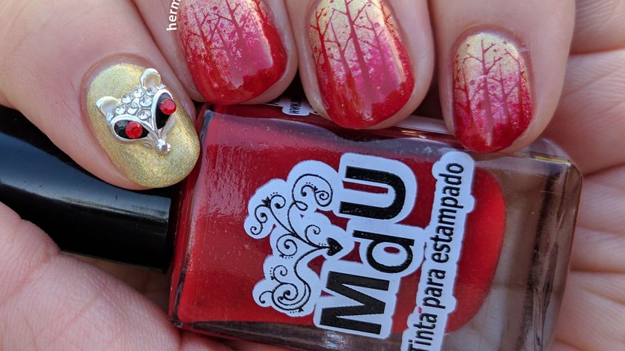Fox in the Red Wood - Hermit Werds - 26 Great Nail Art Ideas