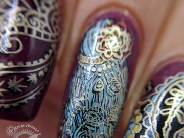 The Fanciest Paisley (macro) - Hermit Werds - ornate golden and cranberry paisley nail art
