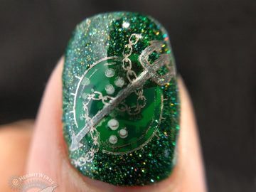DC Heros - Aquaman - Hermit Werds - green, scale-y, and trident-y nail art for DC's Aquaman with holographic glitter on top.